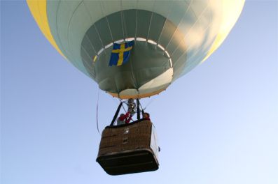 Ballongen lyfter