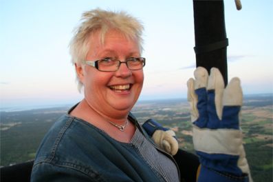 Barbro vinkar