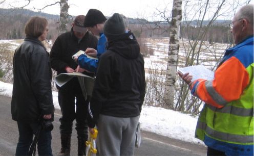 Kartläsning pågår.